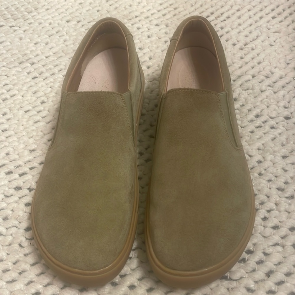 Unisex Oswego Birkenstock NWT no box side slip on shoe. Size 40 women’s 9/91/2